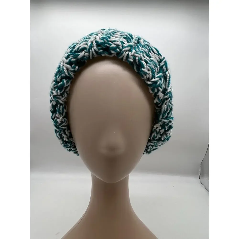 Knit Woven Chunky green white Beanie Knit Pom Pom‎ Hat Boho Outdoors Medium